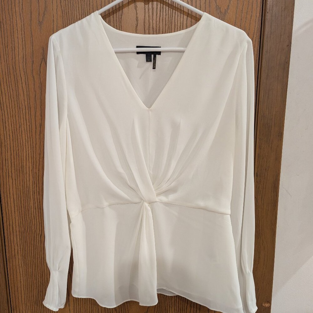 Donna Karan V Neck Twist Front Top (Linen White)-Size Medium